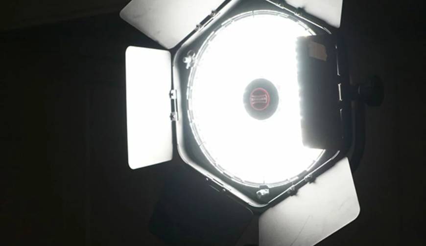 建立品牌粉丝议会！秦安县广告片拍摄公司赋能年轻人参与决策链